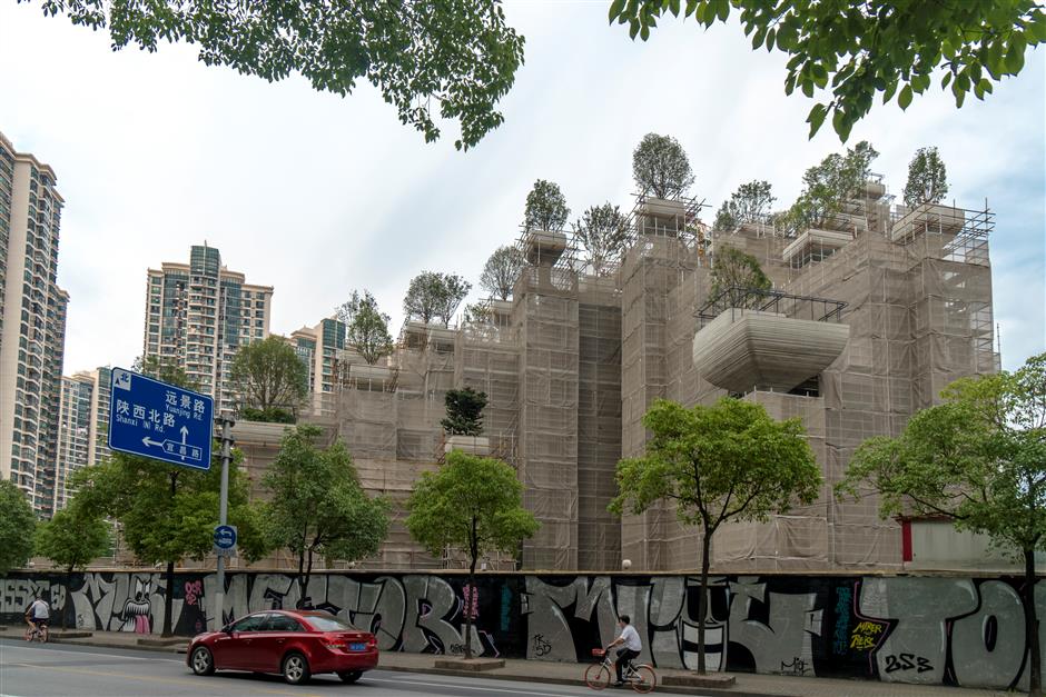 Strange new building turns heads in Shanghai, goes viral online