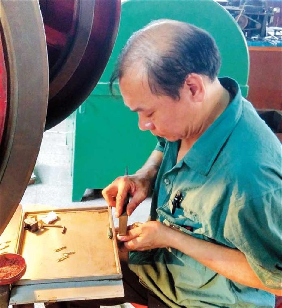 The master craftsman who can make a pen sing