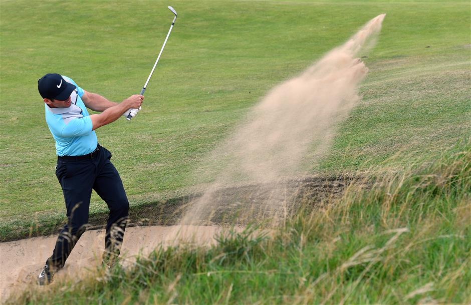 Trump makes Jason a Day late arriving at Birkdale