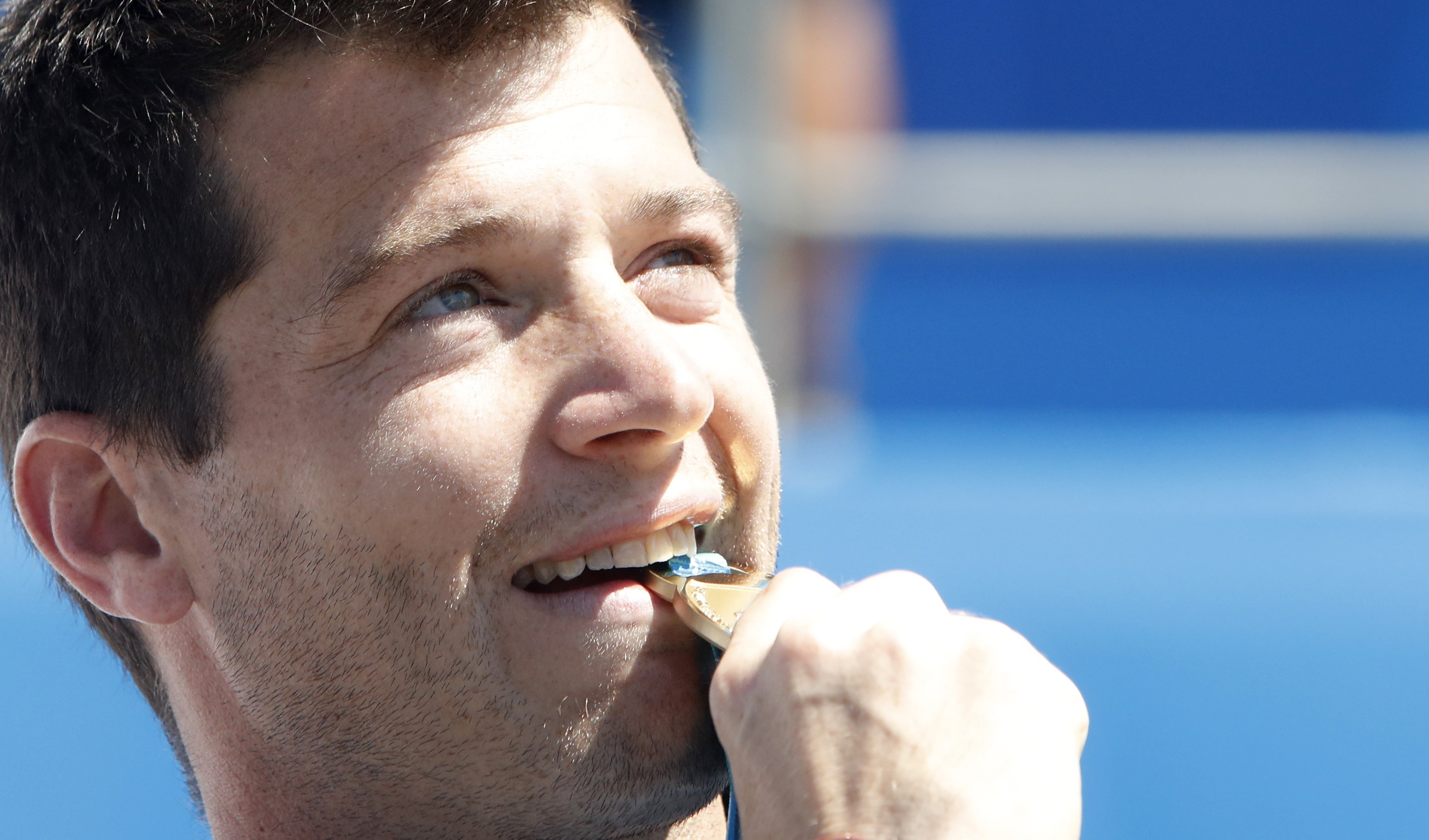 Stylish Lo Bue clinches high diving gold for US SHINE News