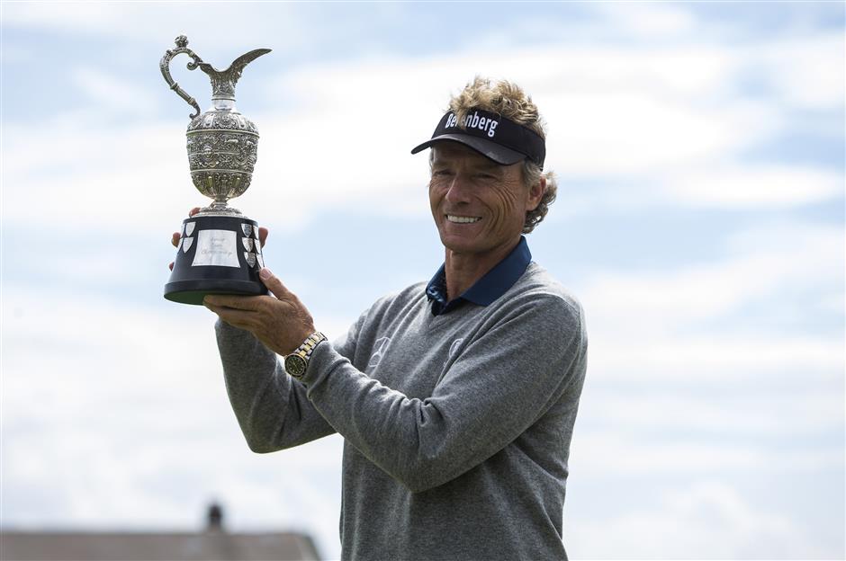 Langer seals record 10th senior major title