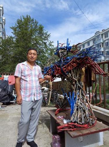 Foreigner inspires Changchun man to try making art, the internet rejoices