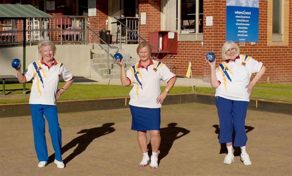 Aussie lawn bowlers channel Beyonce to save green