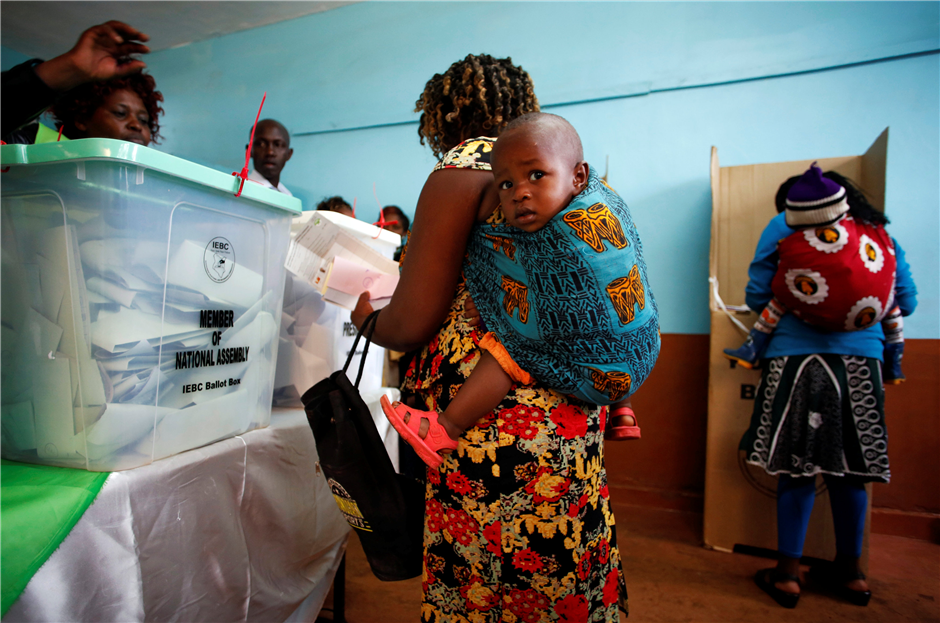 Kenyans flock to vote in high-stakes elections