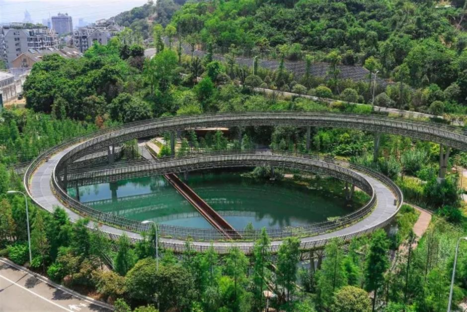 Eco sky walk to welcome walkers, and support nature, in Fuzhou