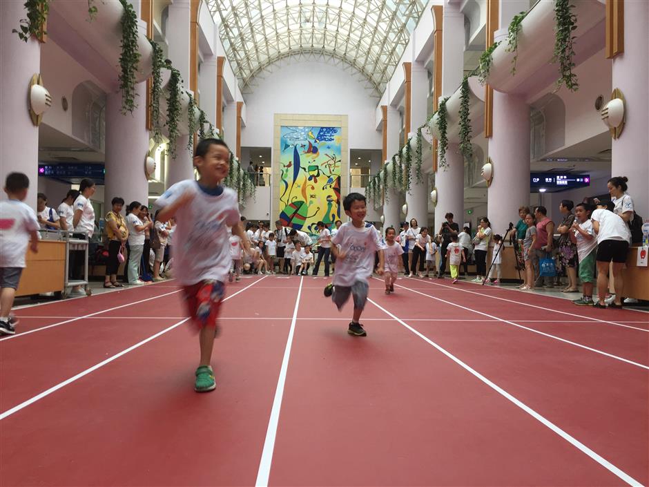 Asthmatic children take part in sports meet to improve condition
