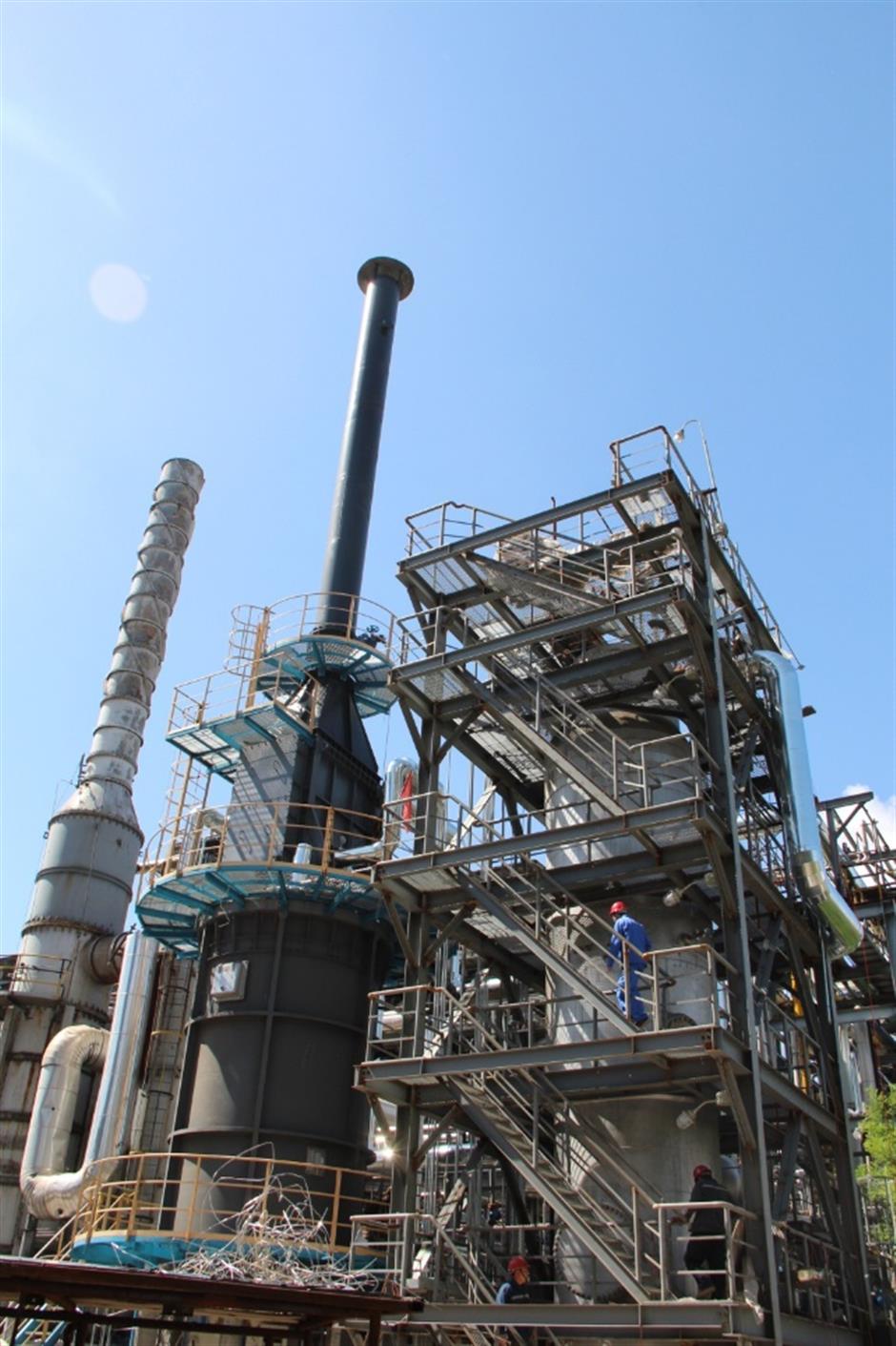 Converting greenhouse gas to value-added syngas takes a big step forward