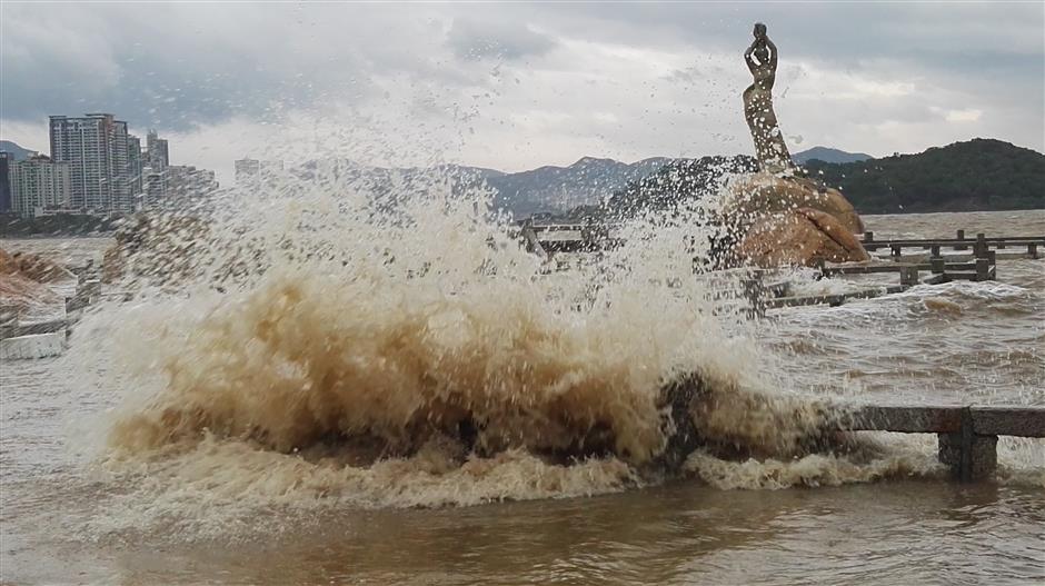 Typhoon Hato lands in south China