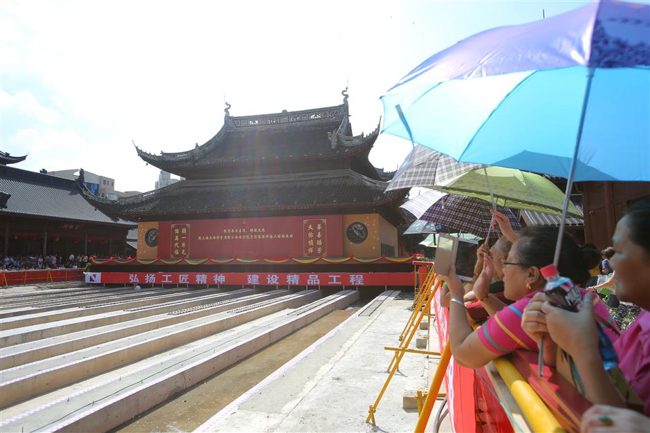 Statues still standing in Jade Temple move