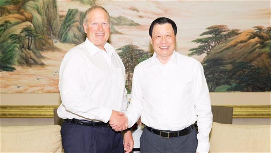 Ying Yong meets Honeywell chairman