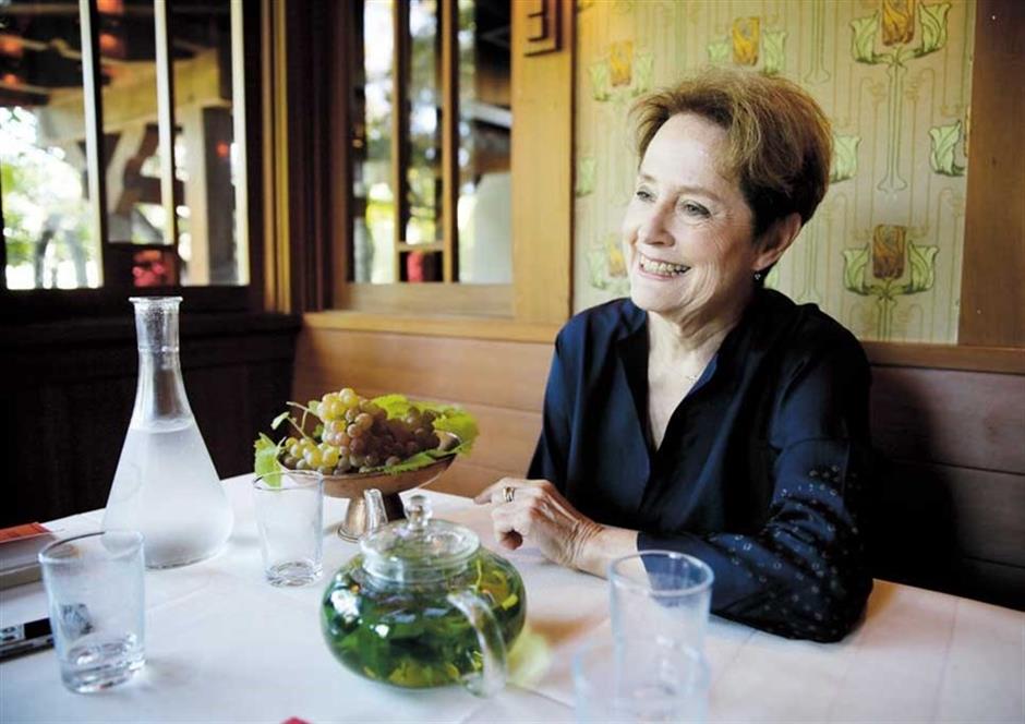 Alice Waters' memoir tells tales of her loves