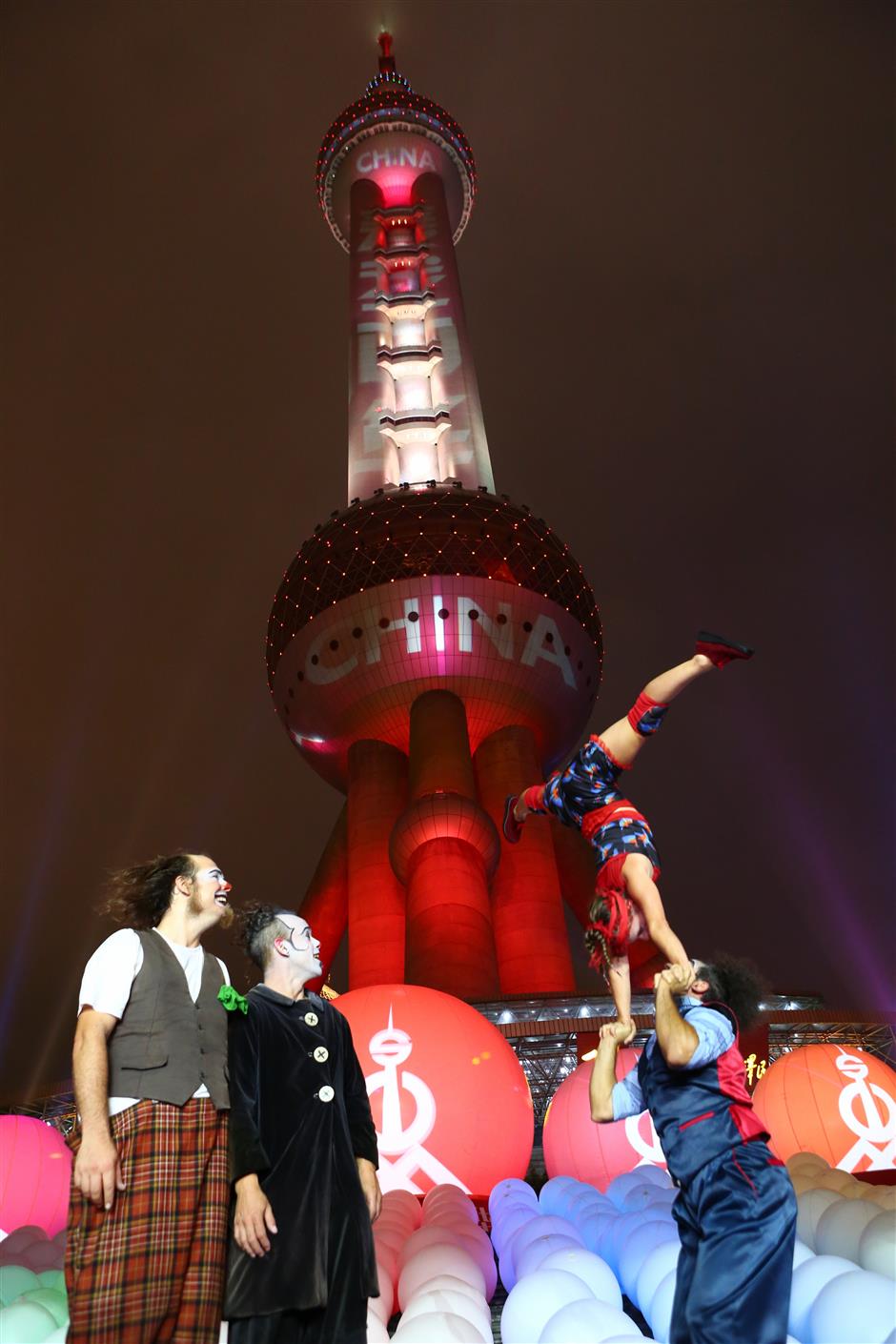 Comedy festival kicks off at Shanghai landmark TV tower