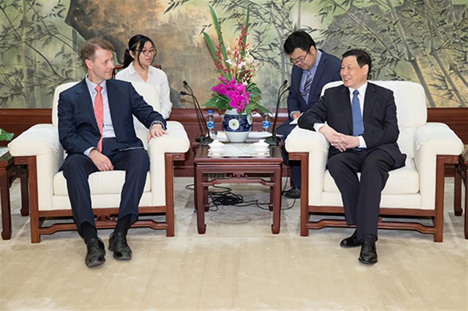 Shanghai mayor meets boss of communications giant Nokia