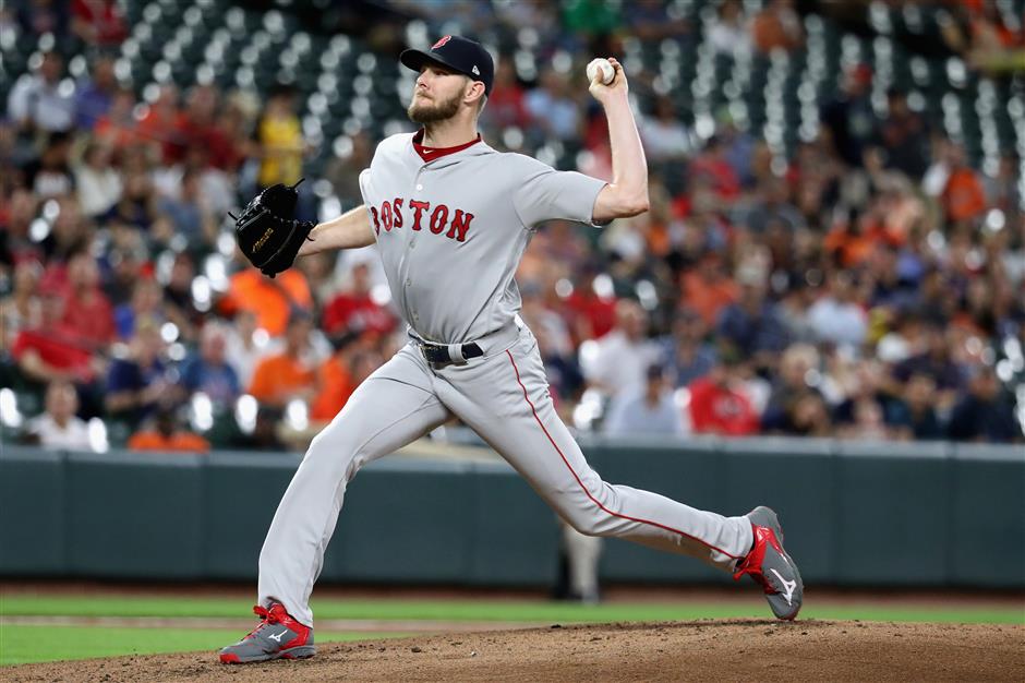 Sale reaches 300-strikeout mark as Bosox clinch playoff spot