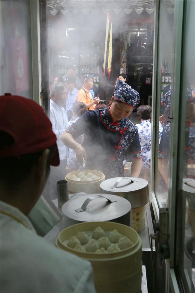 Nanxiang Xiaolong Dumpling Culture Fete kicks off