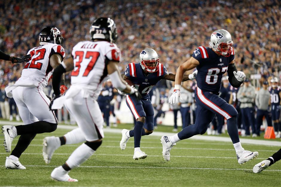 Patriots dominate Falcons in Super Bowl rematch