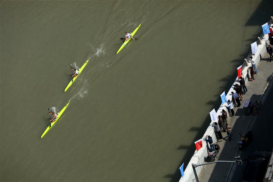 Top athletes bring canoeing to campus