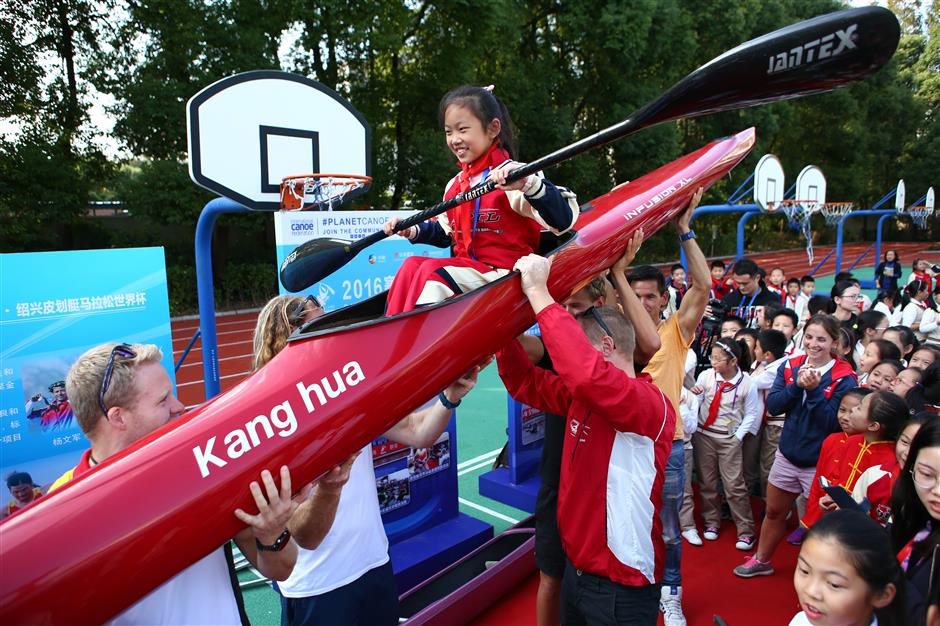 Top athletes bring canoeing to campus