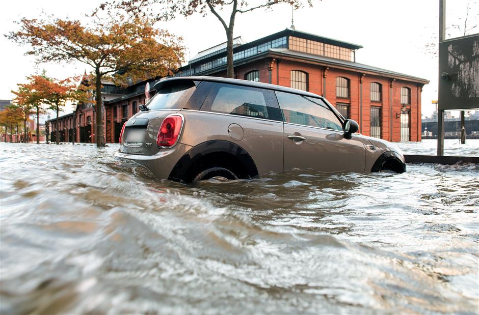 5 killed as gusty winds hammer Europe