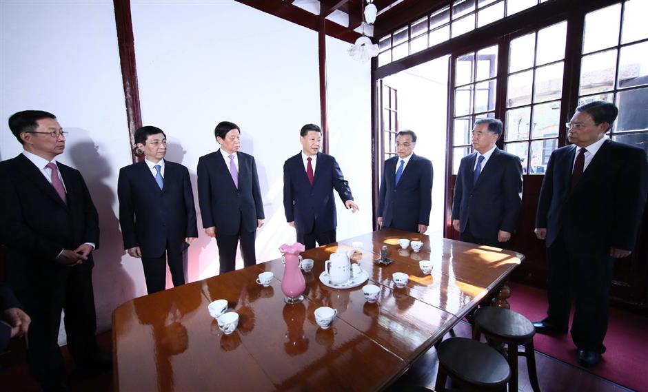 Newly-elected CPC leaders visit revolutionary historical site