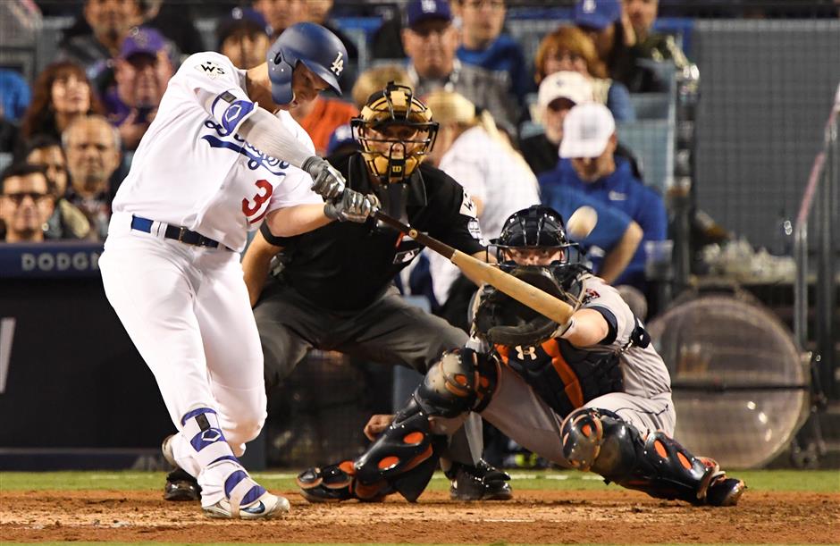 Dodgers beat Astros 3-1, force World Series to Game 7