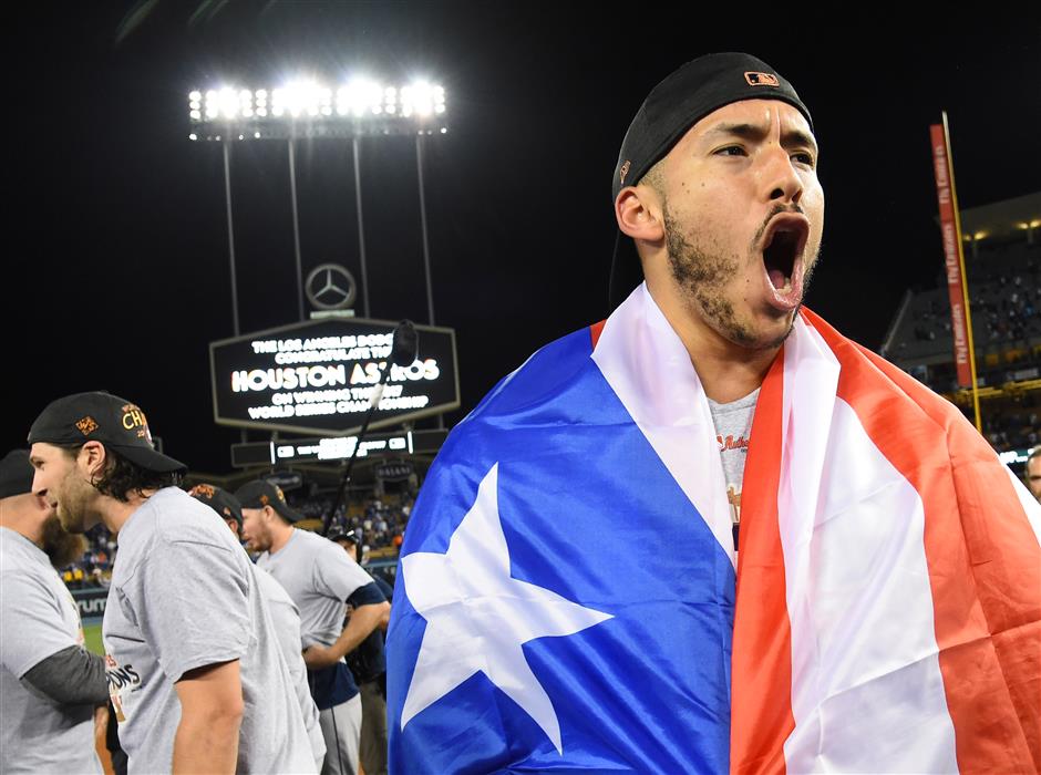 2 Rings! Astros star Correa makes post-title proposal to girlfriend