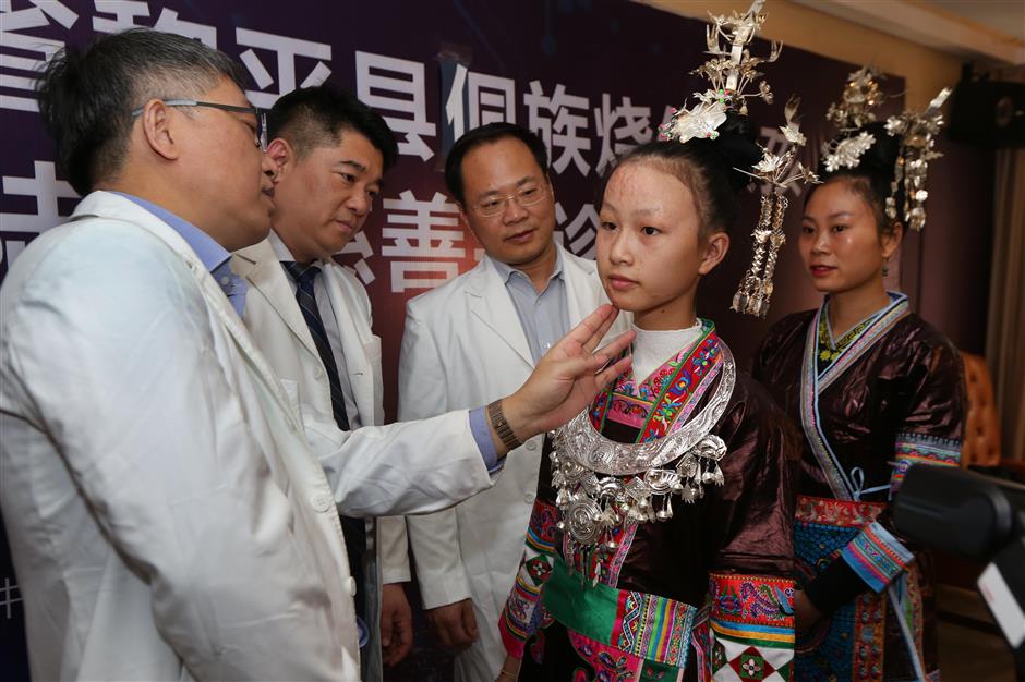 Young girl begins free treatment for facial burns