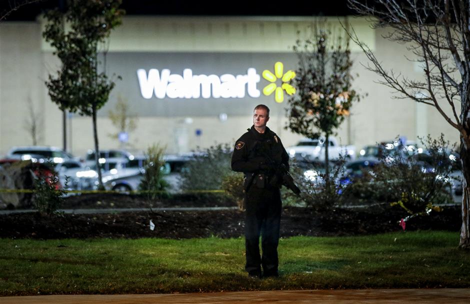 Suspect caught in Colorado Walmart store shooting: police