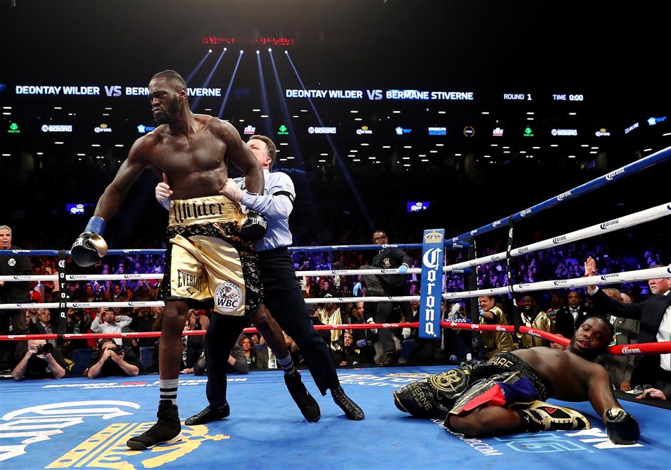 Wilder knocks out Stiverne in 1st round