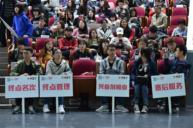 Thousands of volunteers and 300 referees on duty at Sunday's marathon