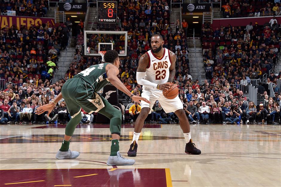 Antetokounmpo magic in vain as Cavs win