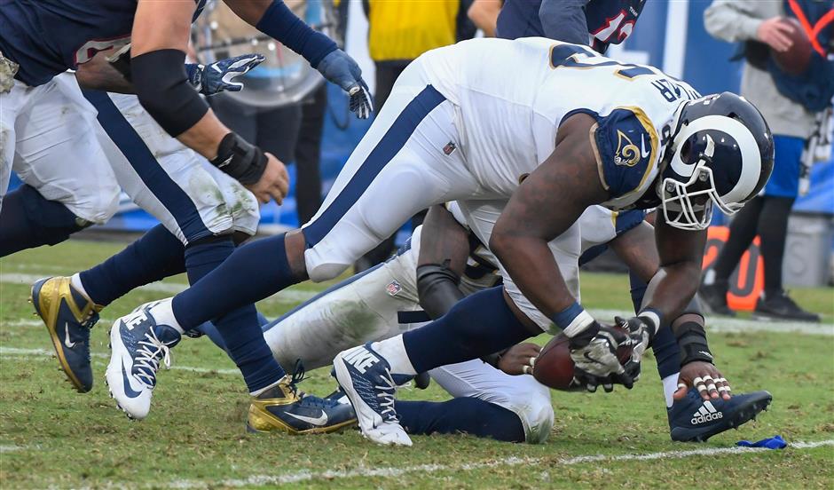 Resurgent Rams roll on, Cowboys stall