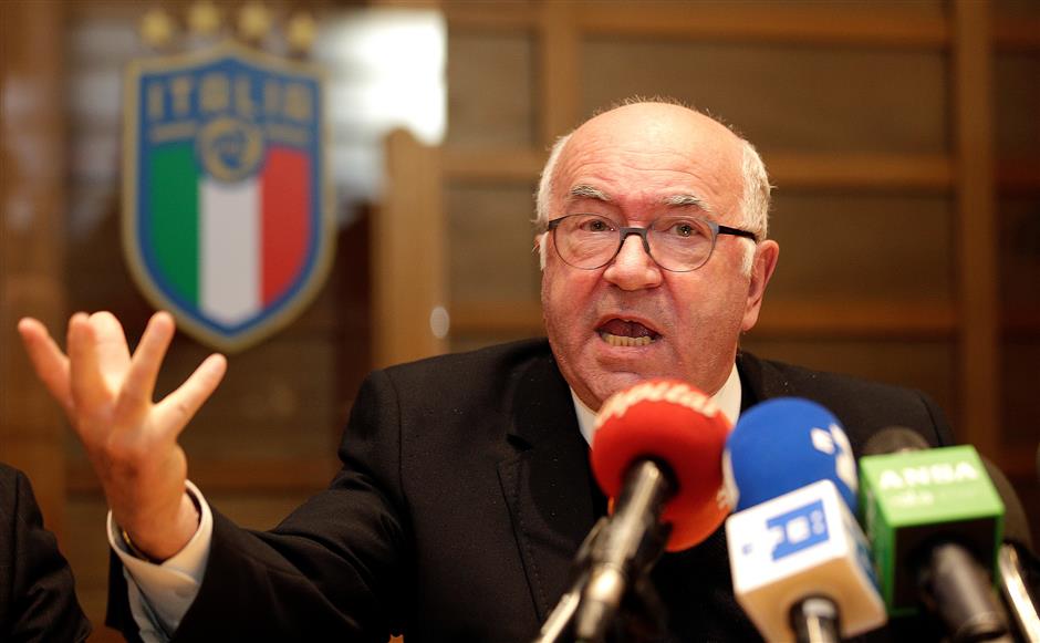 Italy soccer chief resigns after failure to reach World Cup