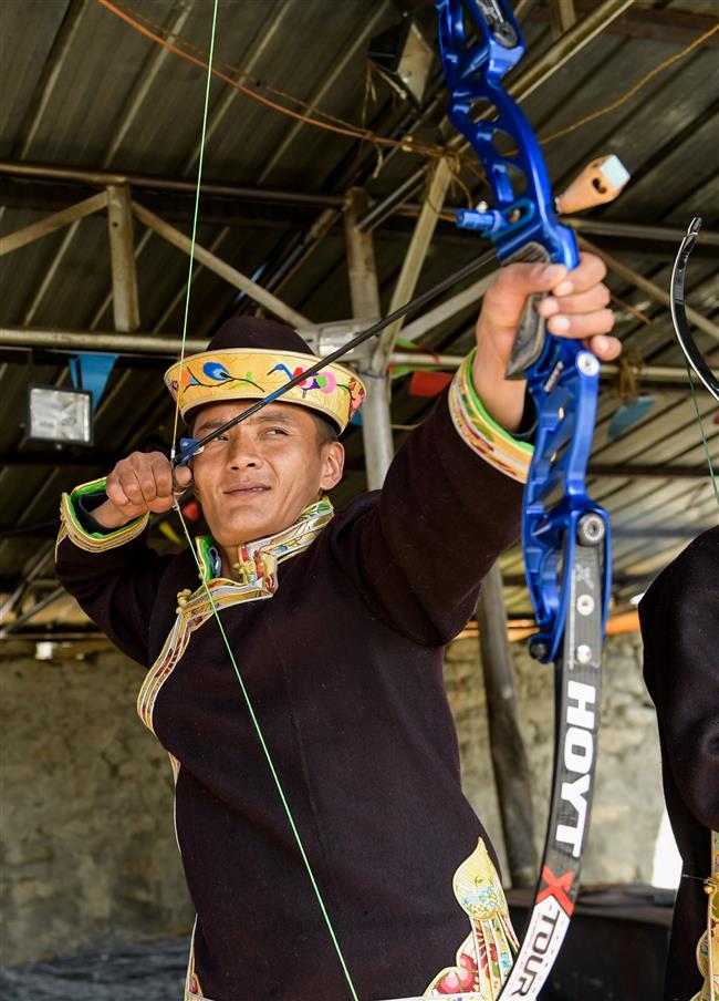 Tibetans celebrate their new year despite strong dawn earthquake