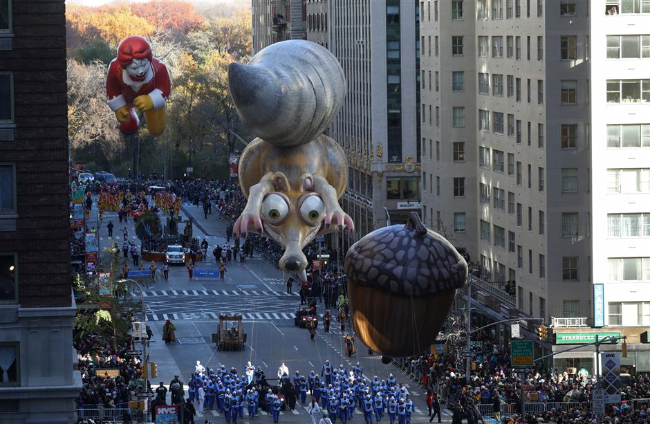 Tight security as spectators enjoy annual Macy's parade