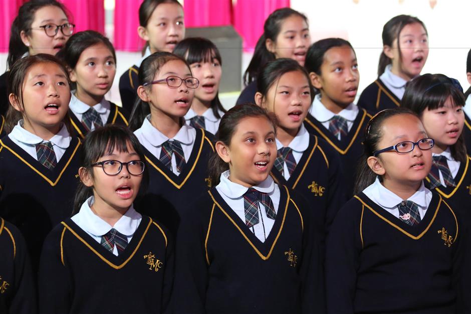 Thousands take part in choral performances