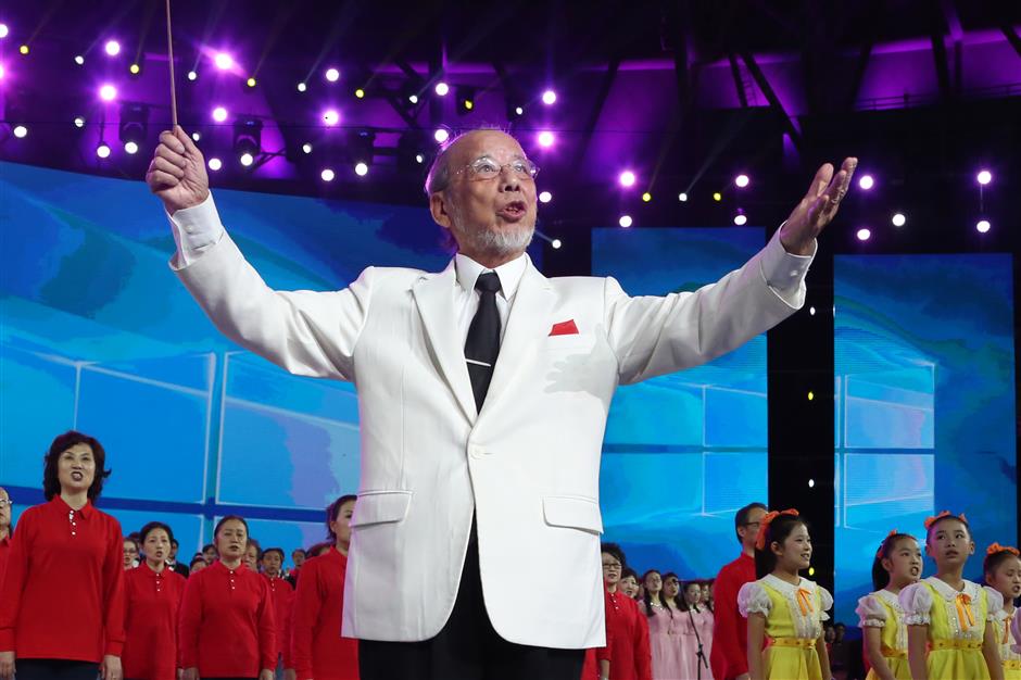 Thousands take part in choral performances