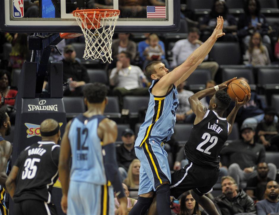 Gasol miffed at sitting in 4th quarter as Grizzlies lose again