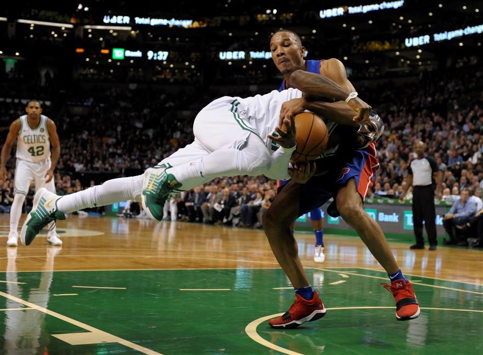 Pistons snap Celtics' home winning streak