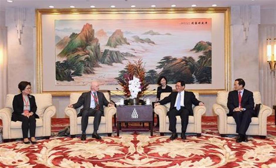 Shanghai Party chief meets delegation of CSRC International Advisory Council