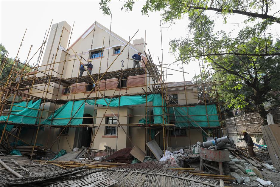 Historic villa's illegal walls removed and unlicensed renovation stopped