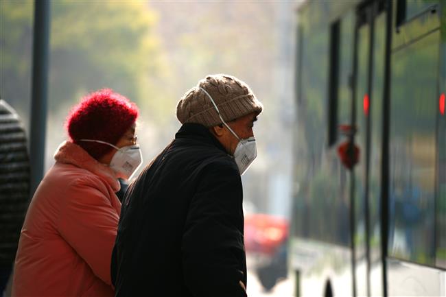 Shanghai issues this year's first air pollution alert