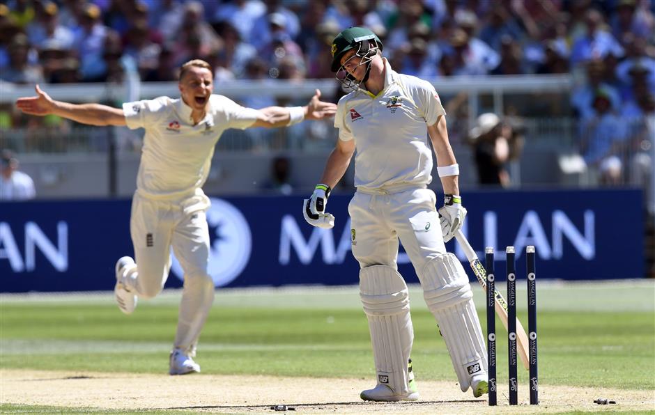 Cook grabs ton as England savors dominant day