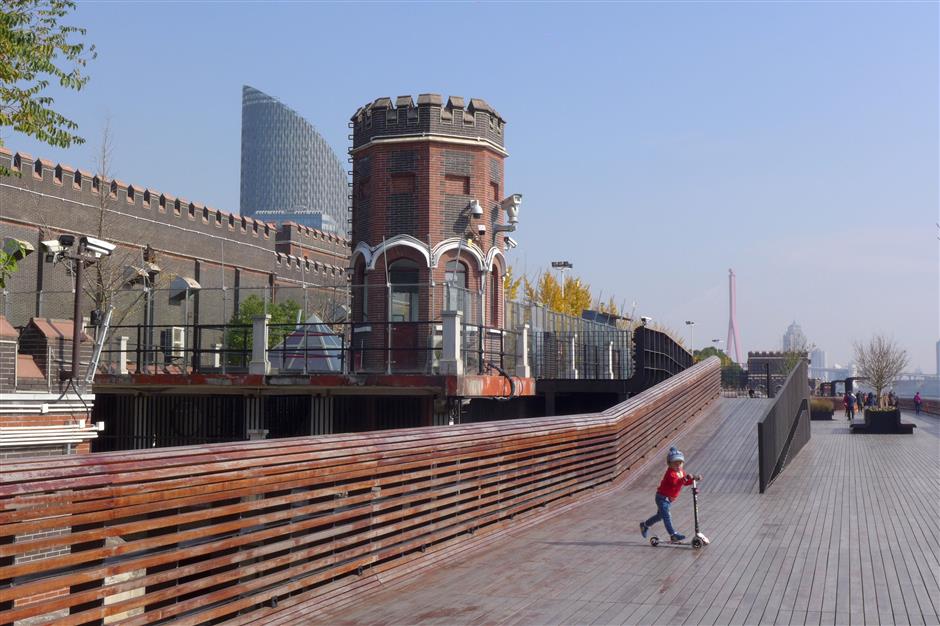 Walking tours down by the riverside