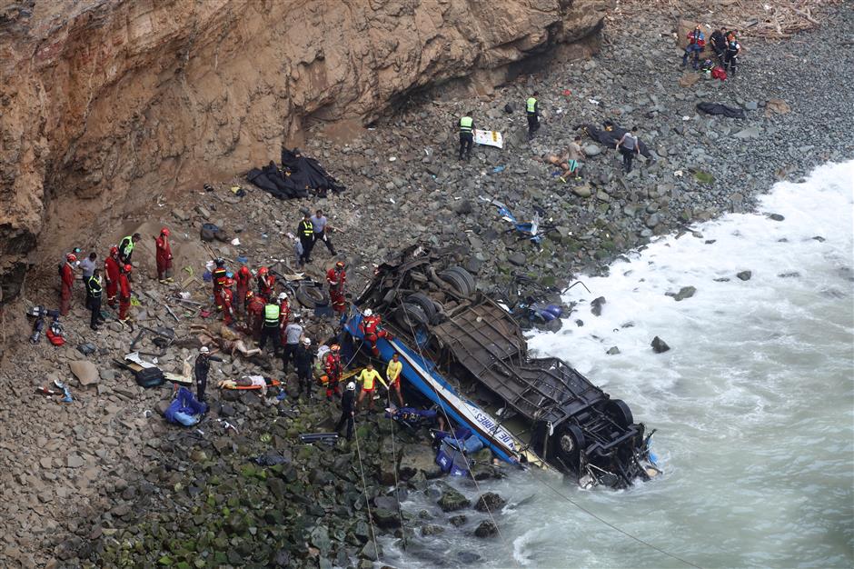 At least 25 dead in Peru as bus plunges over cliff