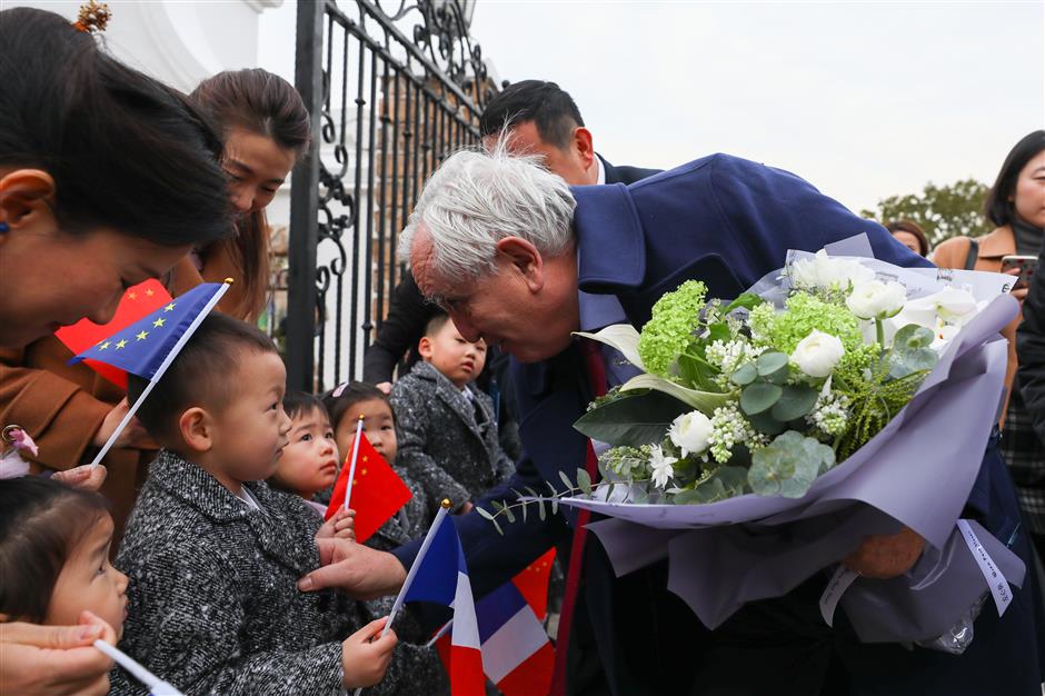 Former French Prime Minister visits local kindergarten