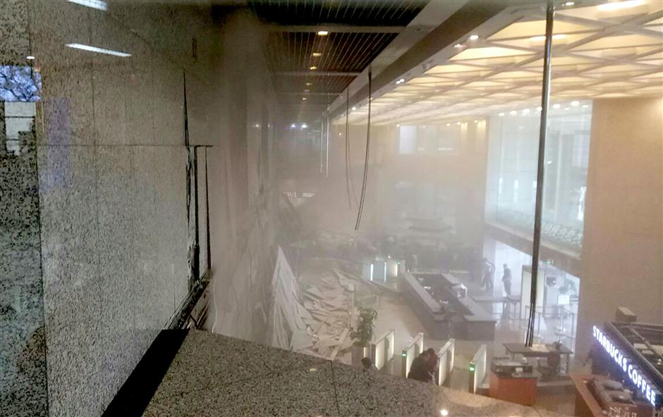 Floor at Indonesia stock exchange tower collapses, 75 injured