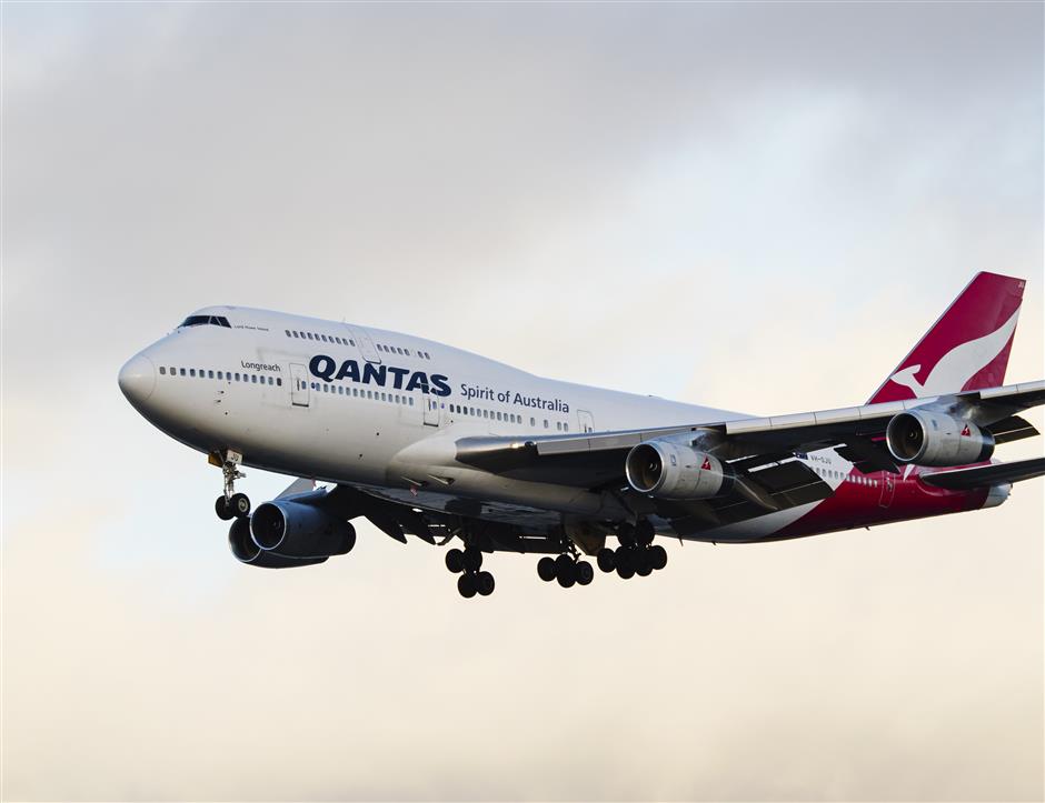 Qantas changes website to recognize Chinese territories