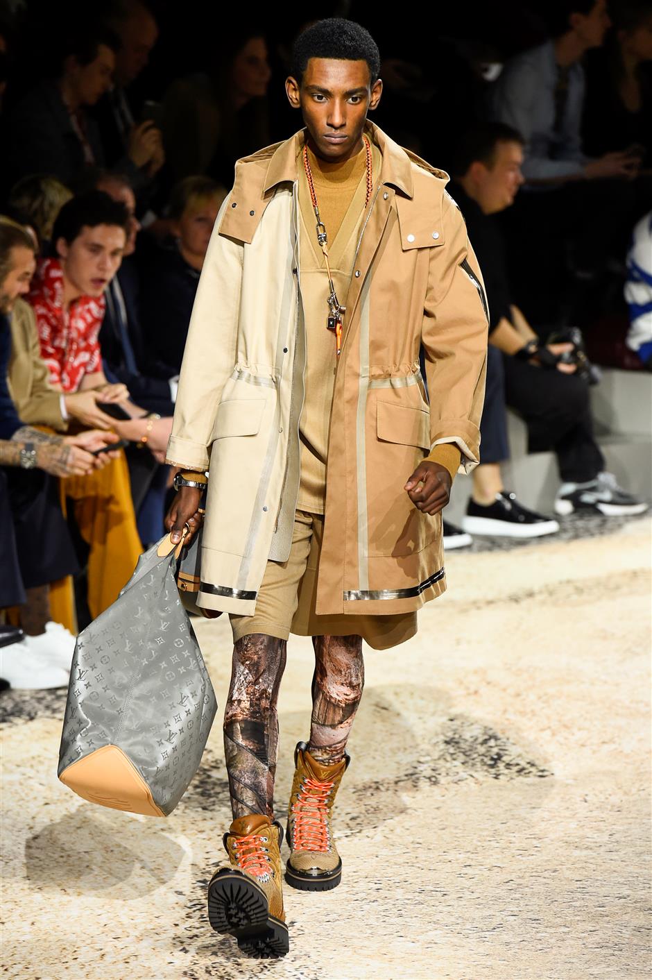 Pigs to dinosaurs: only at Paris men's fashion week