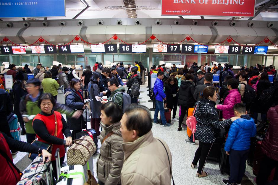 6.5 mln Chinese to travel overseas during Spring Festival holiday: report